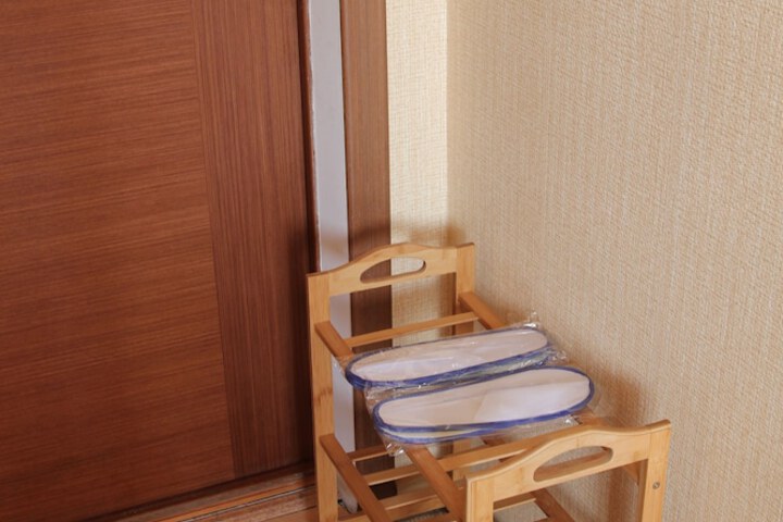 Room 8 of 68