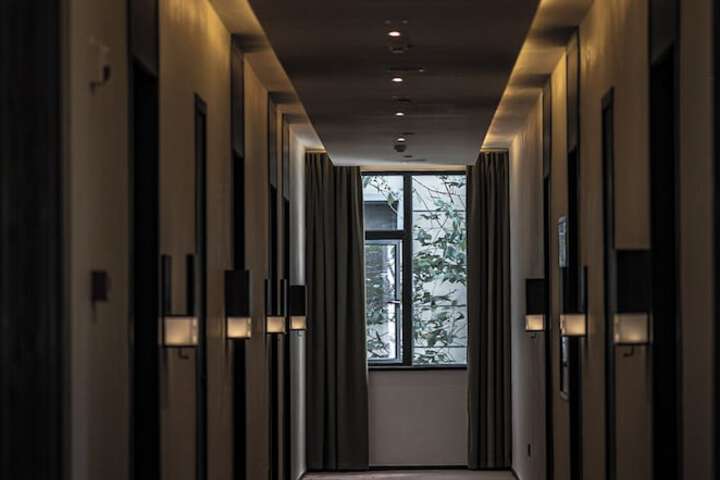 Ballroom/Hall 82 of 104