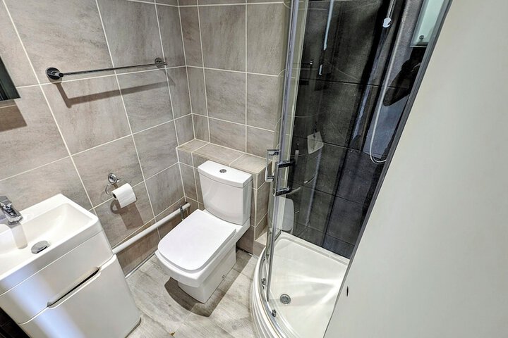 Room 108 of 125