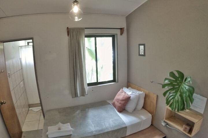 Room 9 of 24