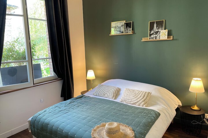 Room 47 of 109