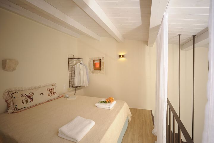 Room 12 of 46