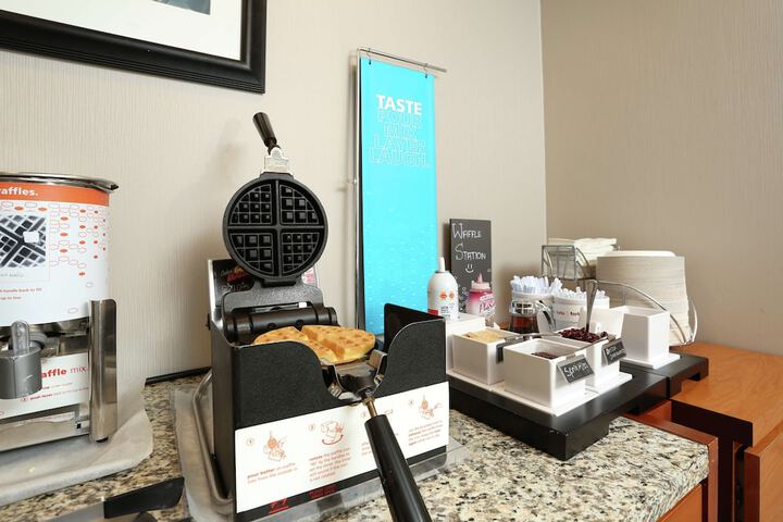 Breakfast/Coffee Service 26 of 47