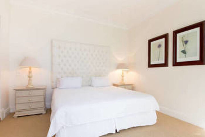 Room 12 of 23