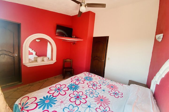 Room 5 of 28