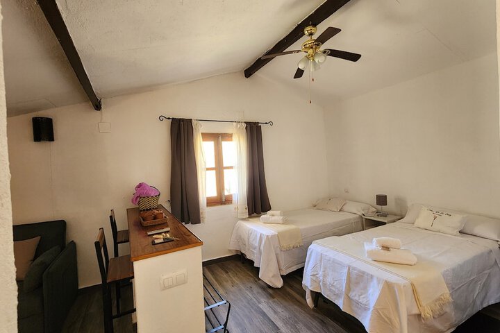 Room 2 of 21