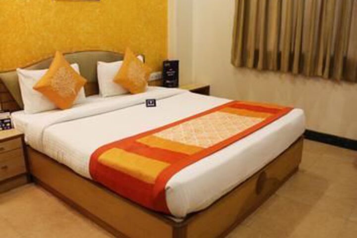 Room 8 of 26