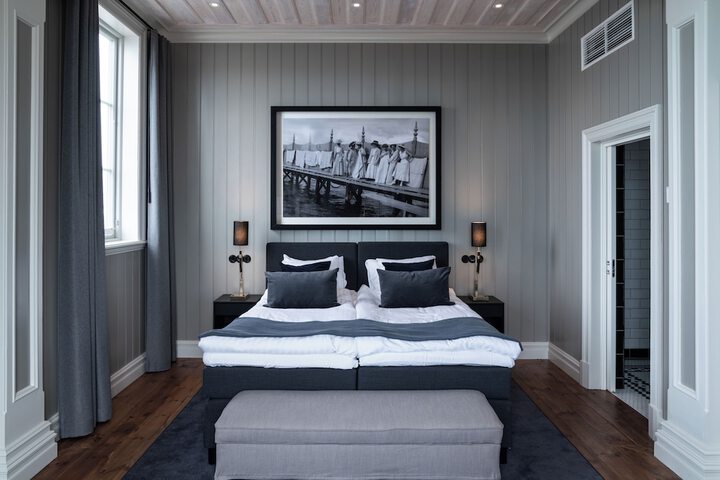 Room 10 of 44