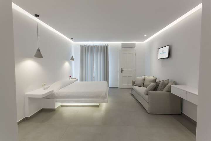 Room 38 of 144
