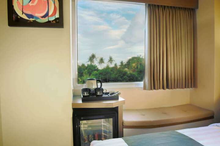 Room 14 of 25