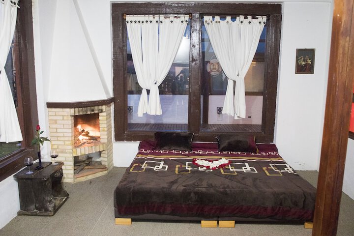 Room 5 of 24
