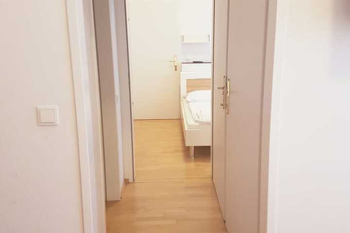 Room 34 of 133