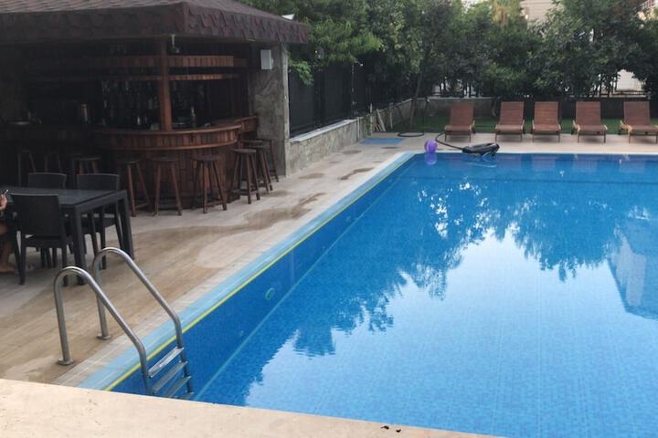 Pool 7 of 17