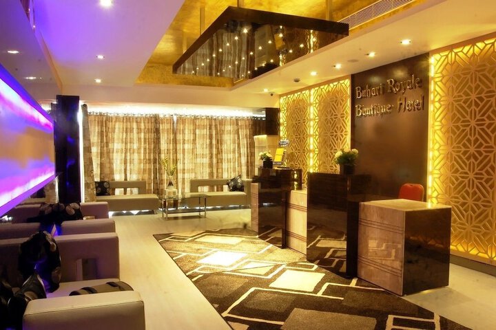 Entrance & Lobby