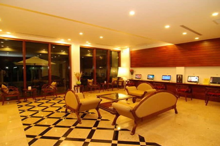 Hotel Interior 4 of 44