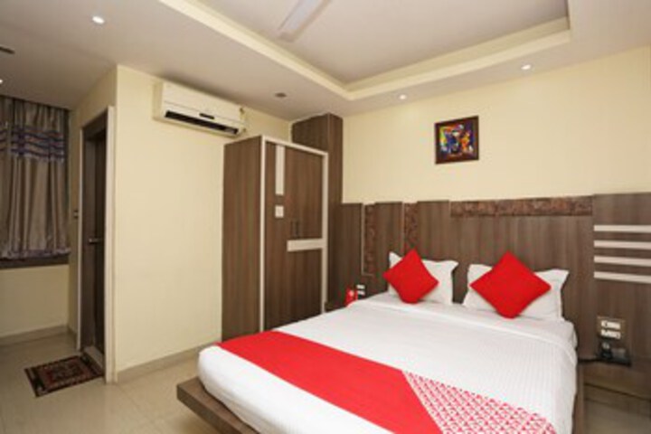 Room 21 of 33