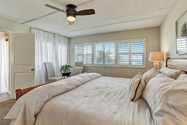 Room 10 of 182