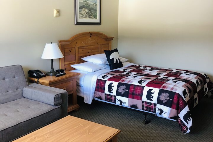 Room 2 of 39