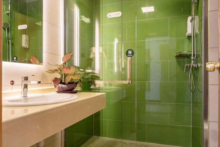 GreenTree InnChangZhou Wujin District Huangli Town Taoyuan Road Express Hotel