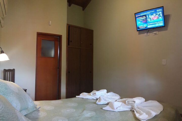Room 6 of 95