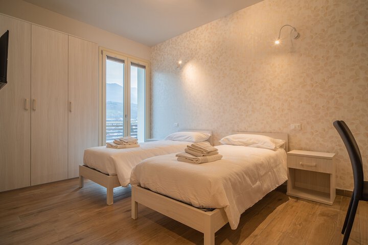 Room 8 of 29
