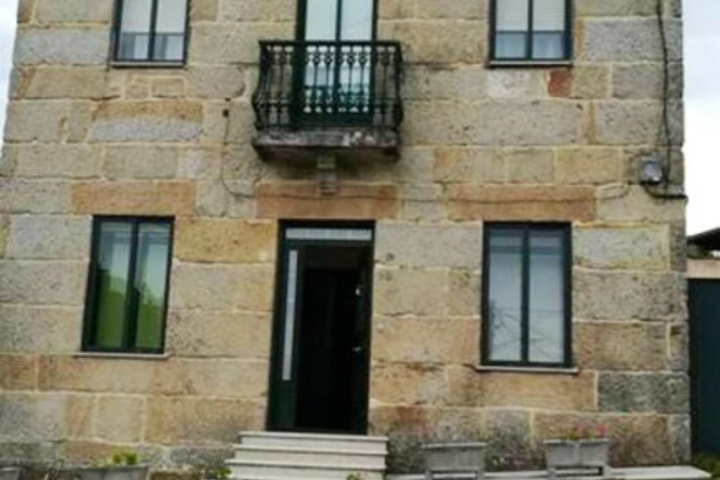 House With 3 Bedrooms in Pontevedra With Enclosed Garden Near the Beach