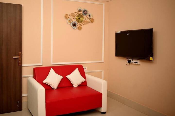 Room 14 of 19