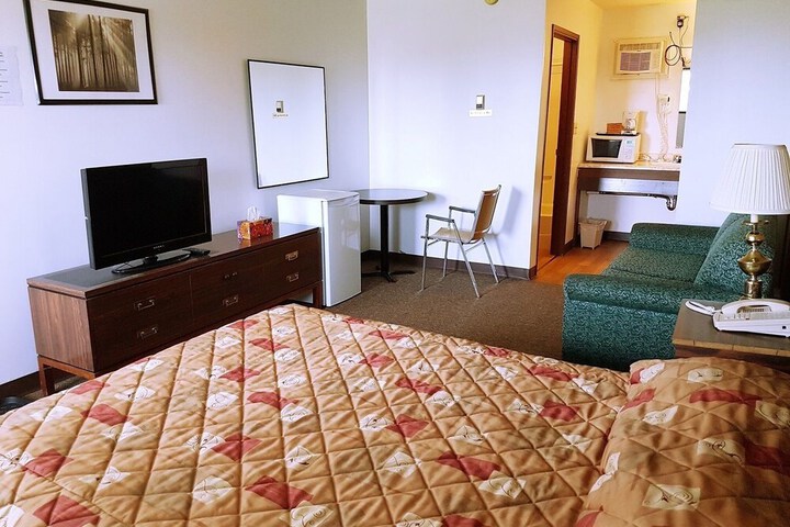 Room 14 of 30