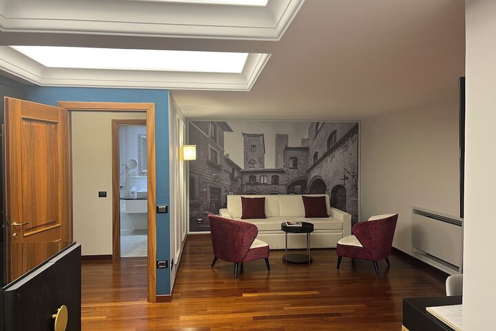 Room 45 of 86