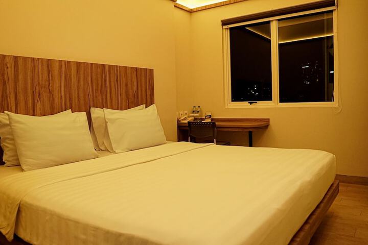 Room 14 of 20