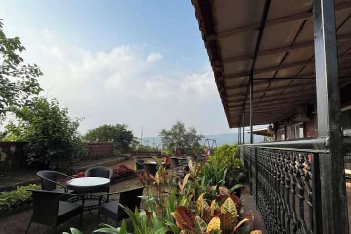 Terrace/Patio 30 of 33