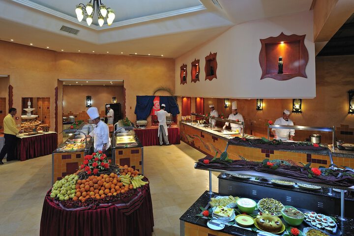 Dining 42 of 61