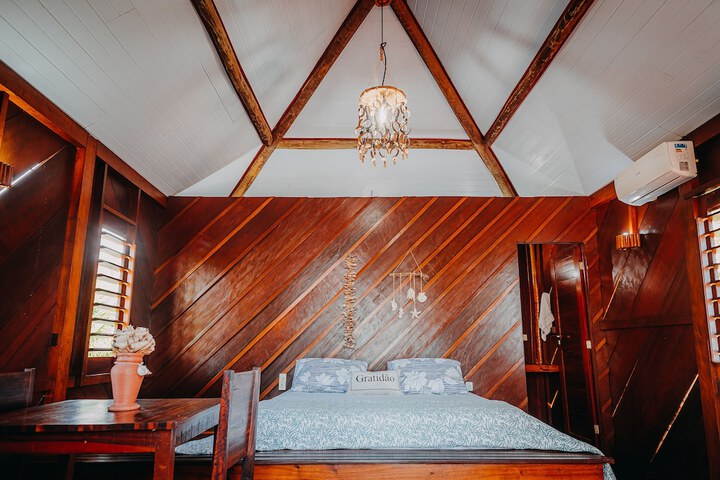 Room 4 of 66