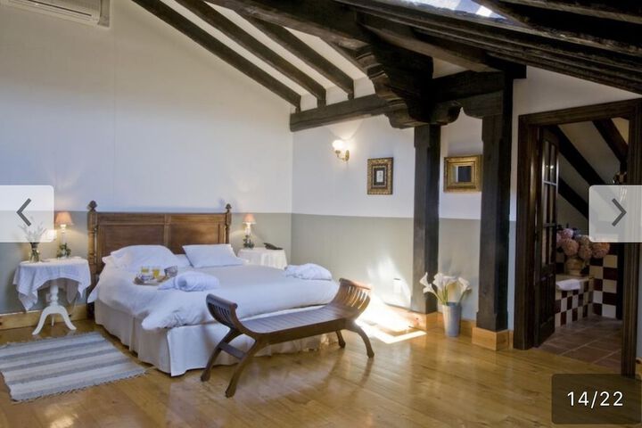 Room 2 of 29