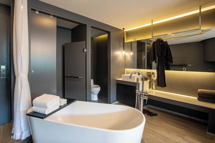 Room 52 of 54