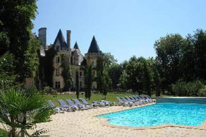 Hotel with Pool