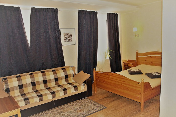 Room 11 of 15