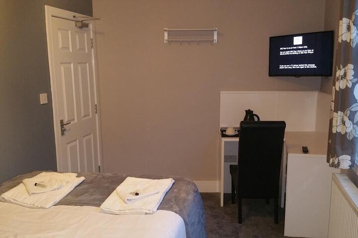 Room 18 of 43