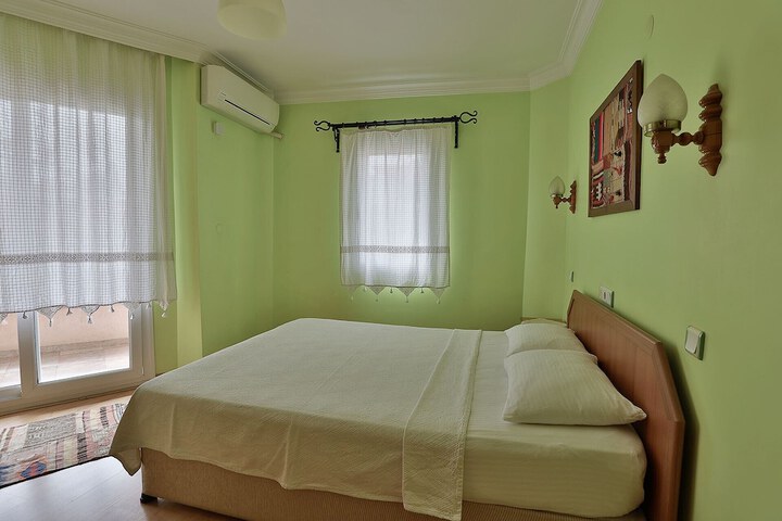 Room 25 of 64