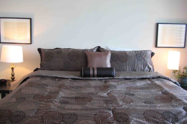 Room 2 of 19