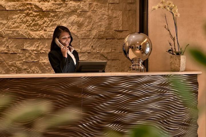 Entrance & Lobby