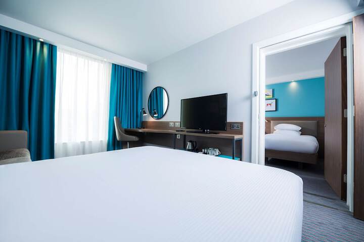 Room 15 of 57