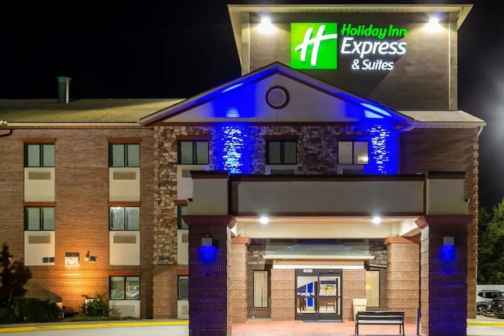 Image of COMFORT INN