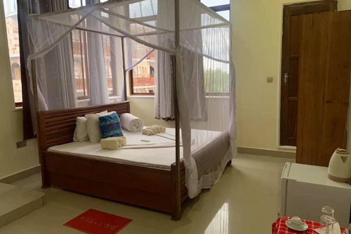 Room 35 of 135