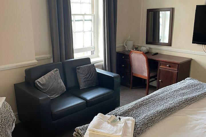 Room 21 of 35