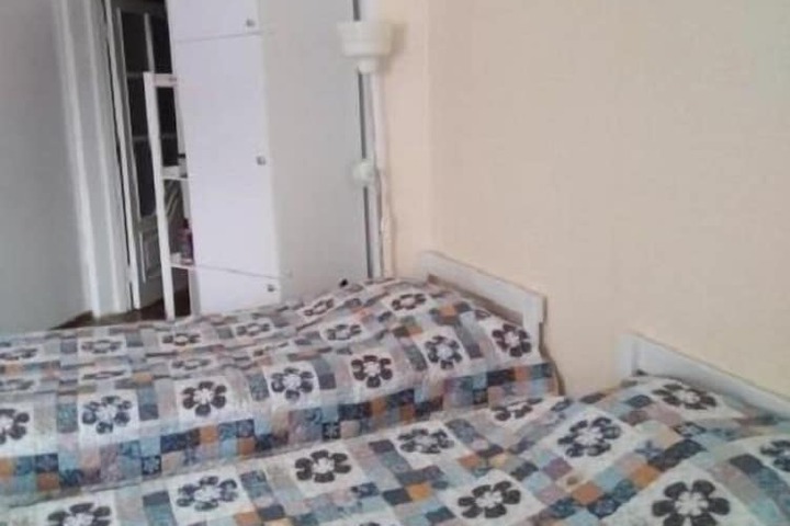 Room 28 of 49