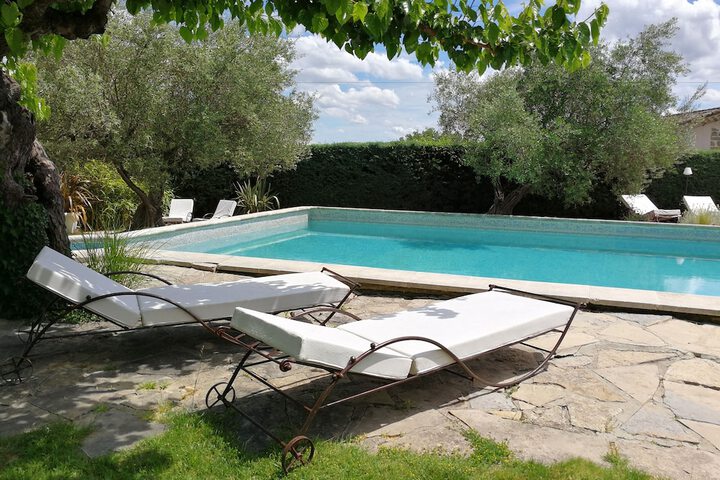 Pool 32 of 49