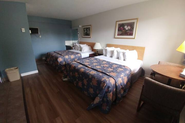 Room 2 of 23