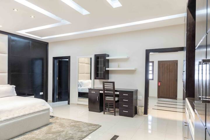 Room 6 of 52
