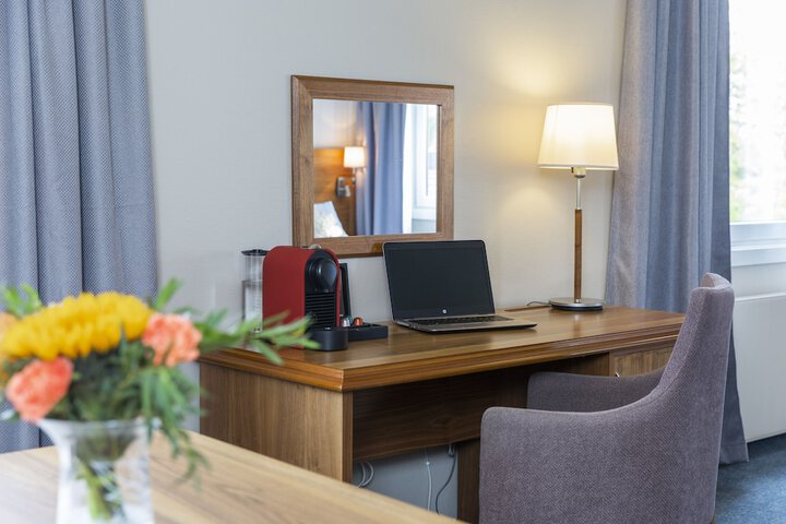 Room 12 of 61